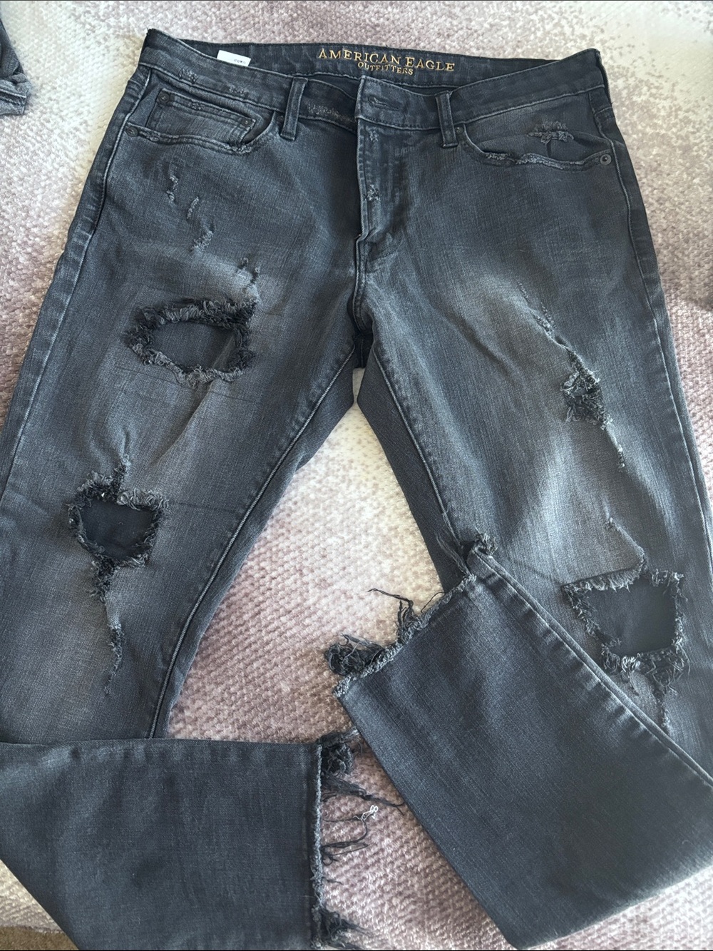 American Eagle Outfitters Men’s Distressed Gray-Black Skinny Jeans